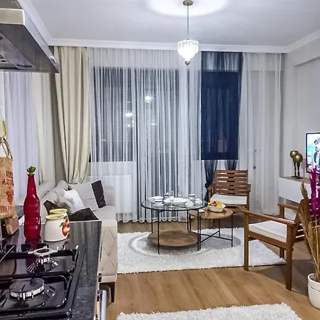 Charming Flat In Uskudar With Balcony *